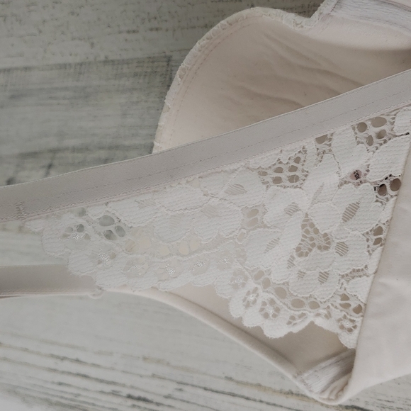 Victoria's Secret perfect shape cream with lace underwire bra Size 32DD - Picture 5 of 13